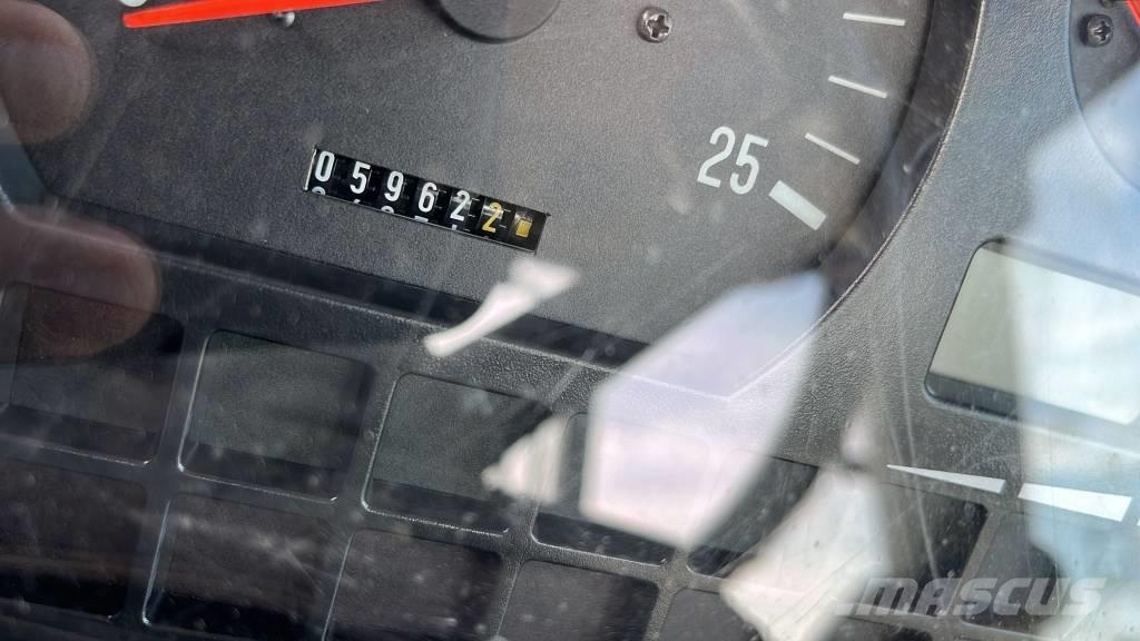 Massey Ferguson 5470 Tractors