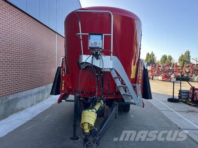 Peecon VME-240 Feed mixer