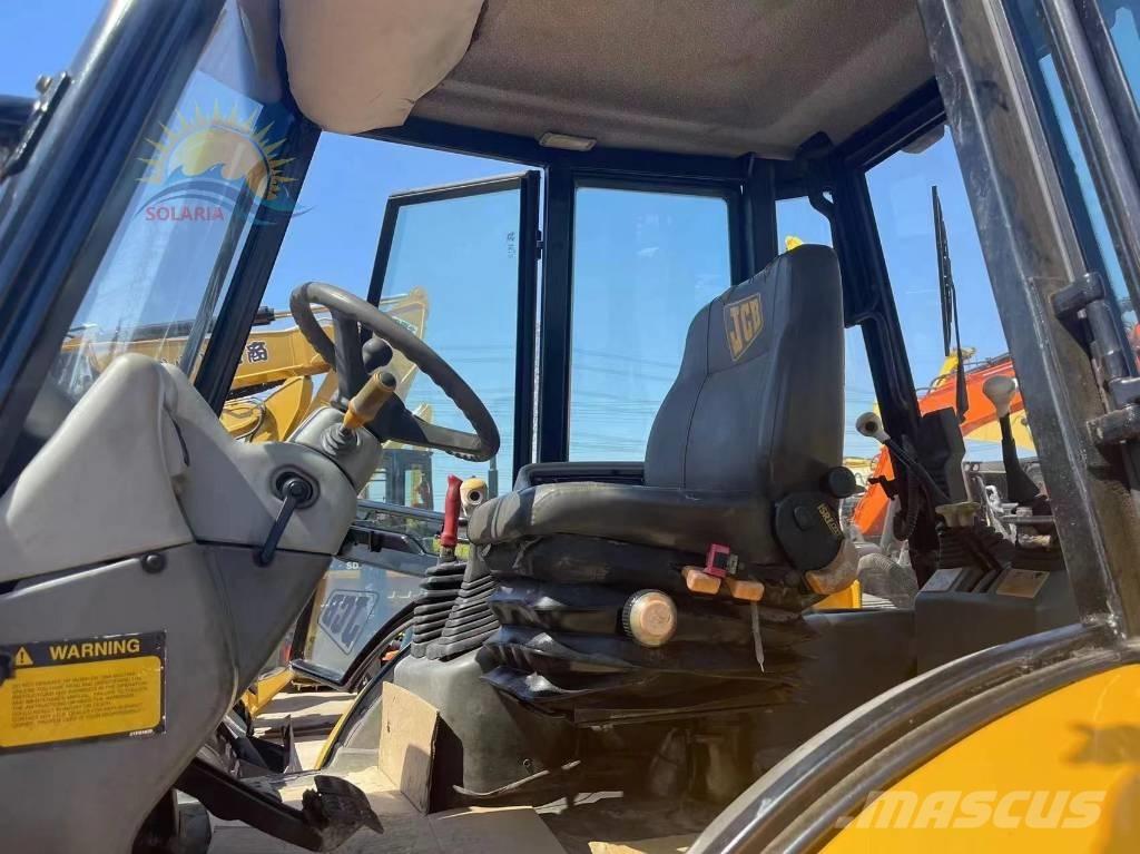 JCB 4CX Backhoe