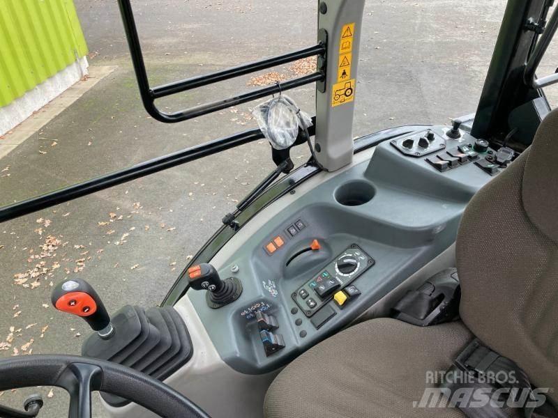 CLAAS NEXOS 240 M Tractors