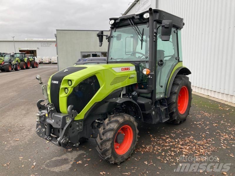 CLAAS NEXOS 240 M Tractors