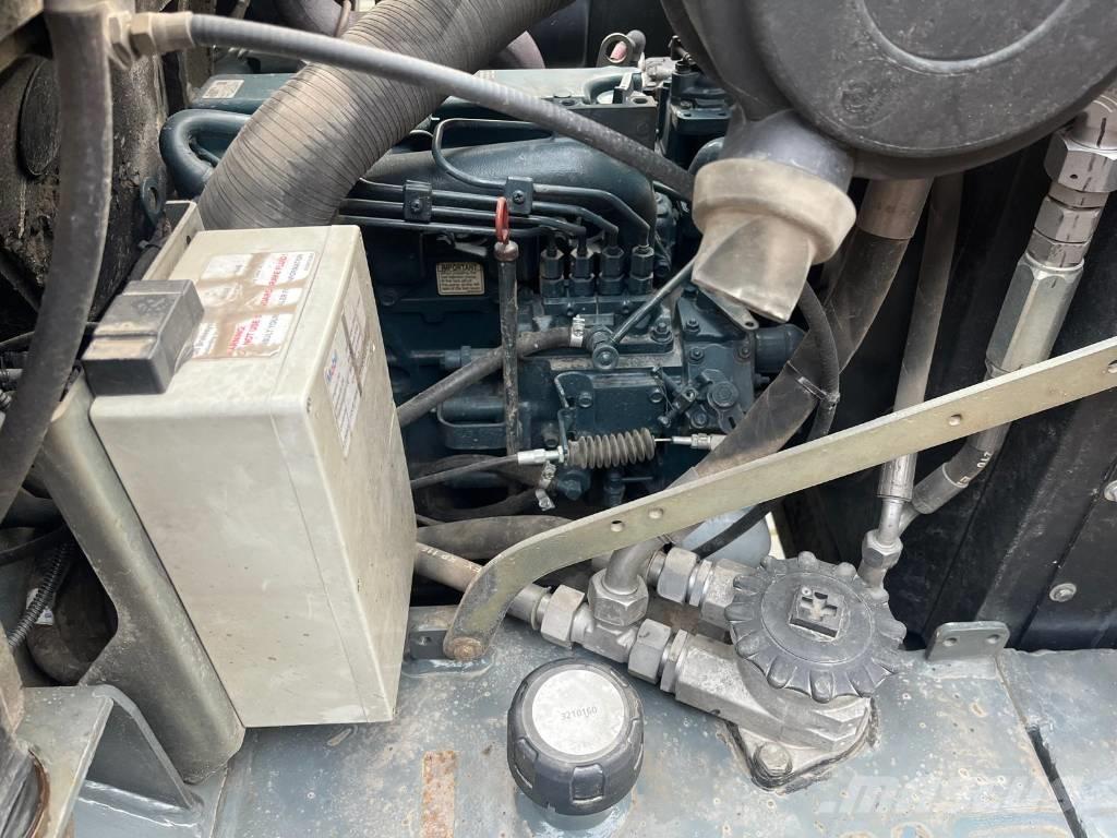 GiANT V5003 X-tra HD Wheel loaders