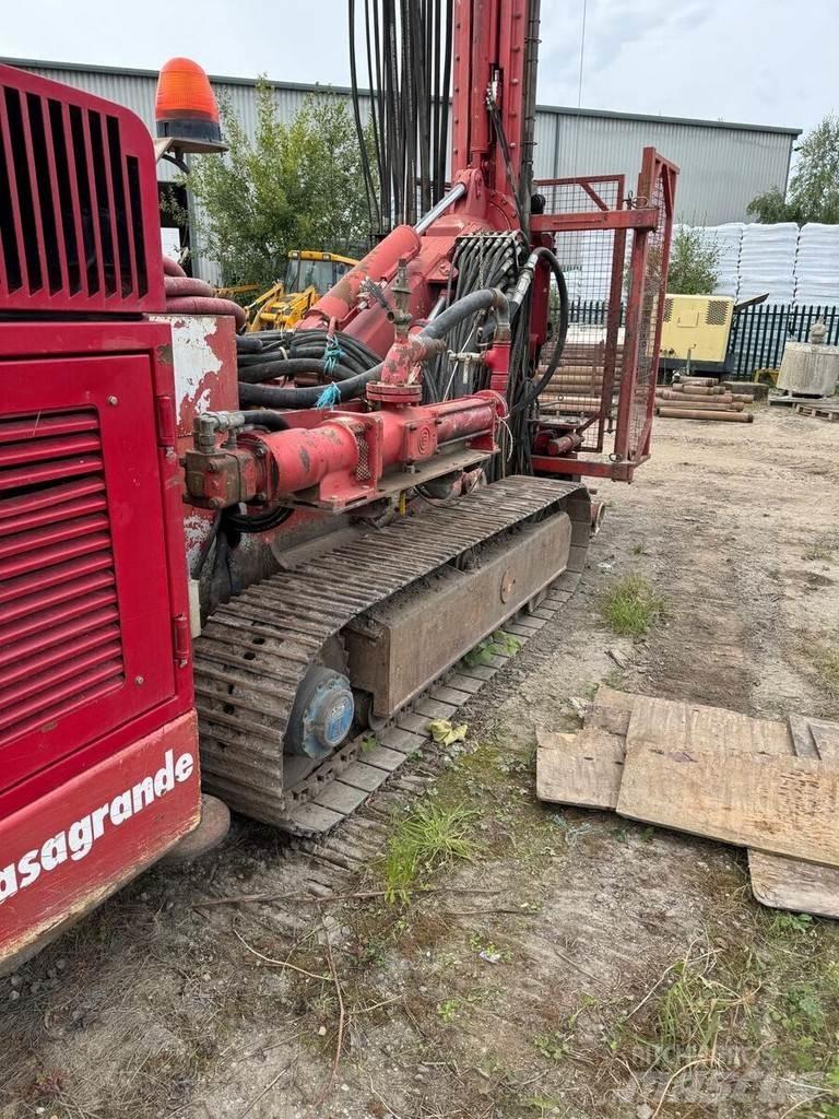 Casagrande C6 Heavy drills