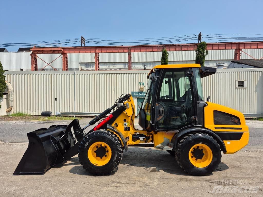 JCB 407 Wheel loaders