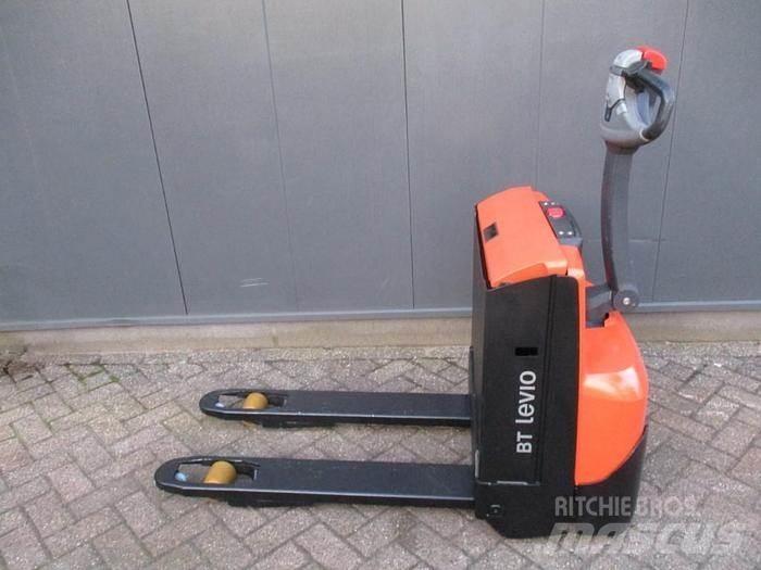 Toyota LWE 140 Low lifter