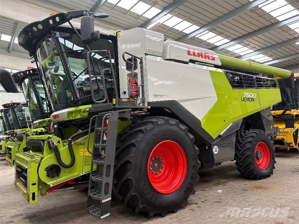 CLAAS LEXION 7500 Combine harvesters