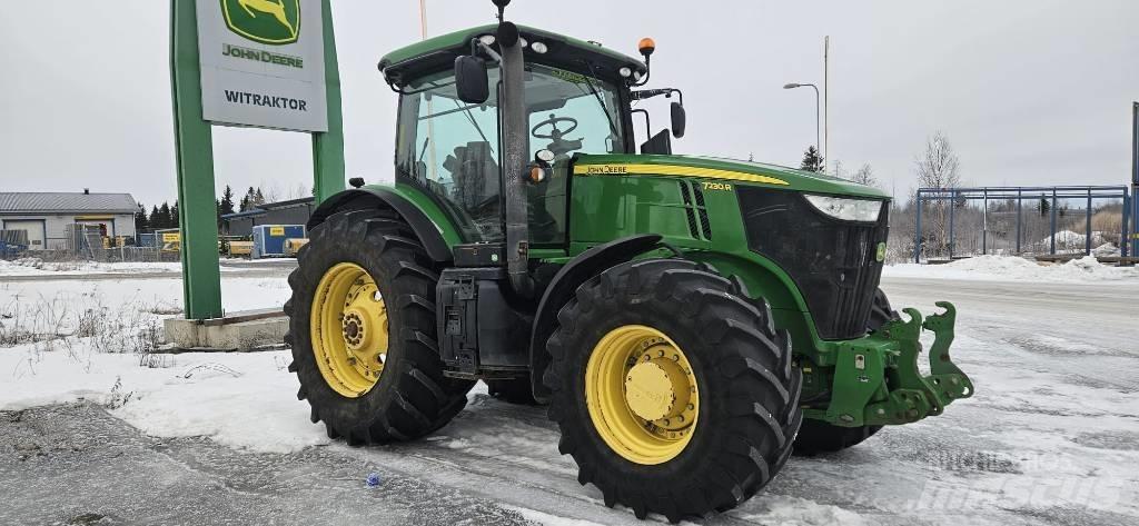 John Deere 7230 R Tractors