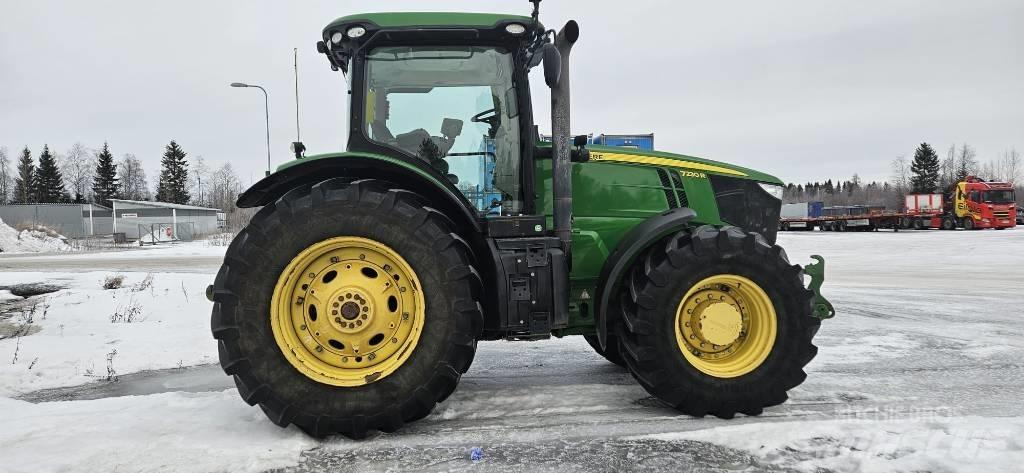 John Deere 7230 R Tractors