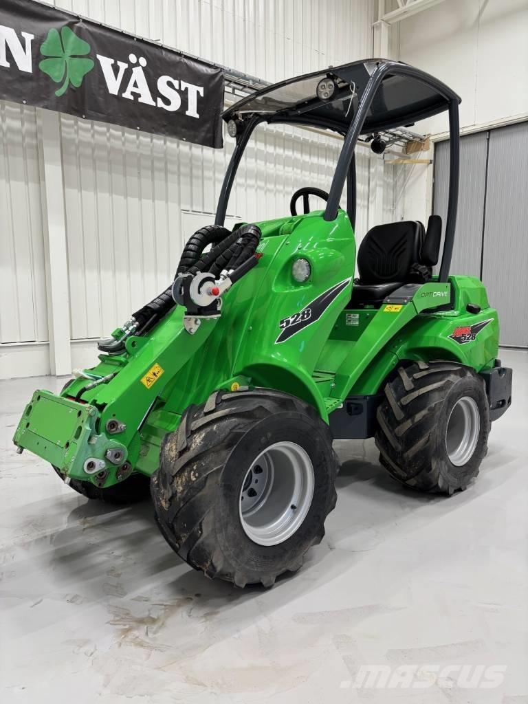 Avant 528 Multi-purpose loaders