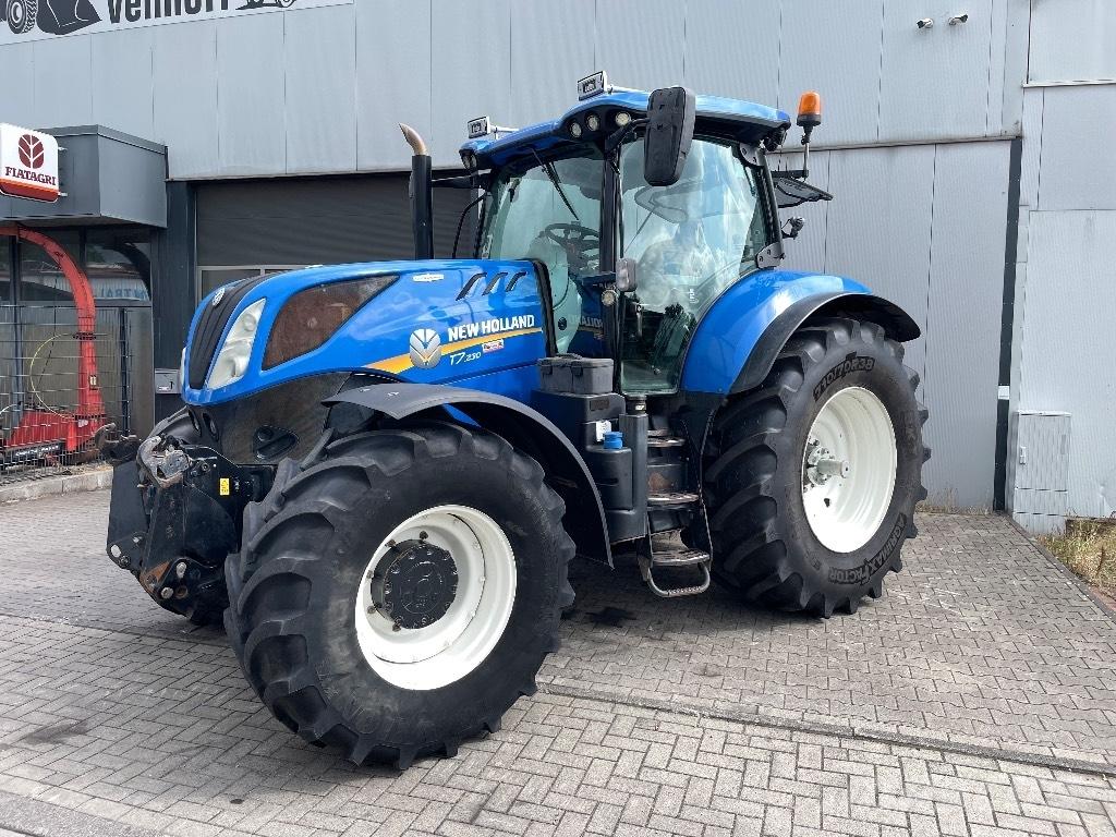 New Holland T 7.230 Tractors
