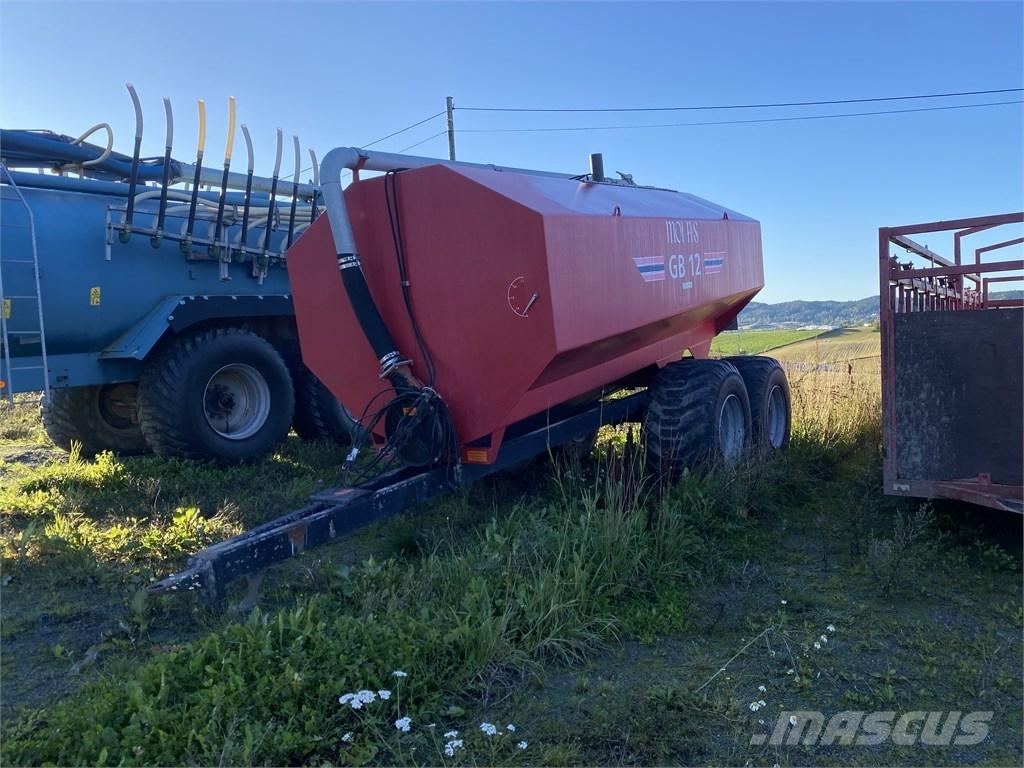 Moi GB 12 tankvogn Manure spreaders