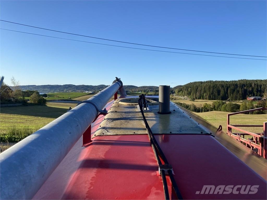 Moi GB 12 tankvogn Manure spreaders