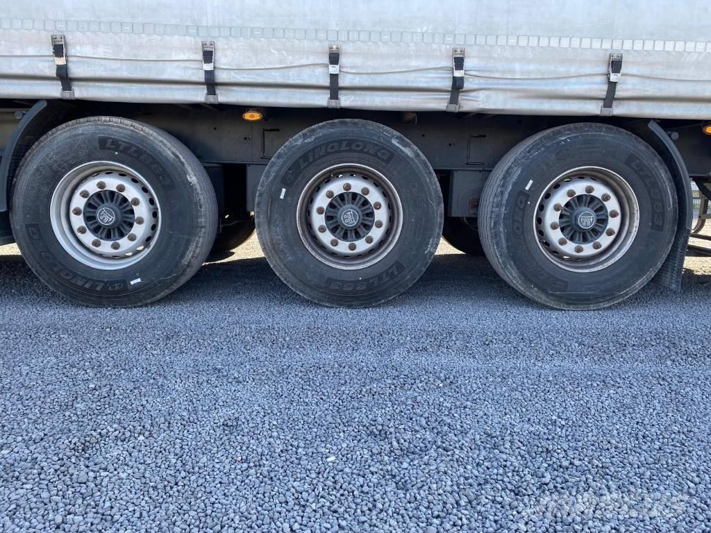 Kögel SN 24 Curtain sider semi-trailers