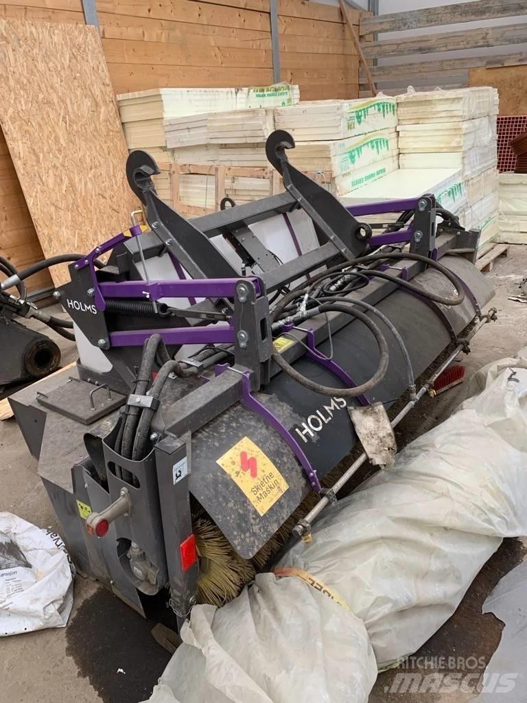 Holms PH250B Sweepers