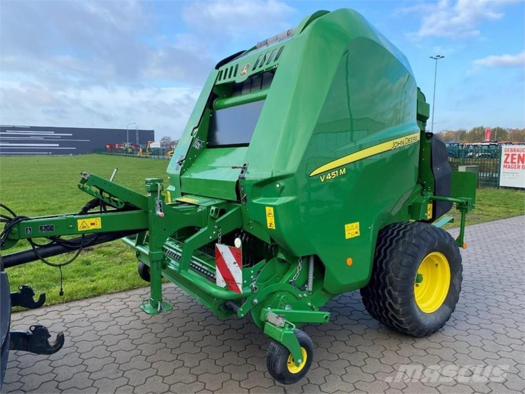 John Deere V 451 M Round balers