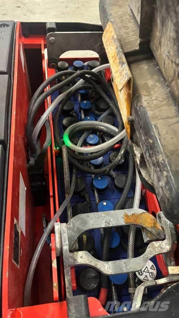 Linde D12AP Pedestrian stacker