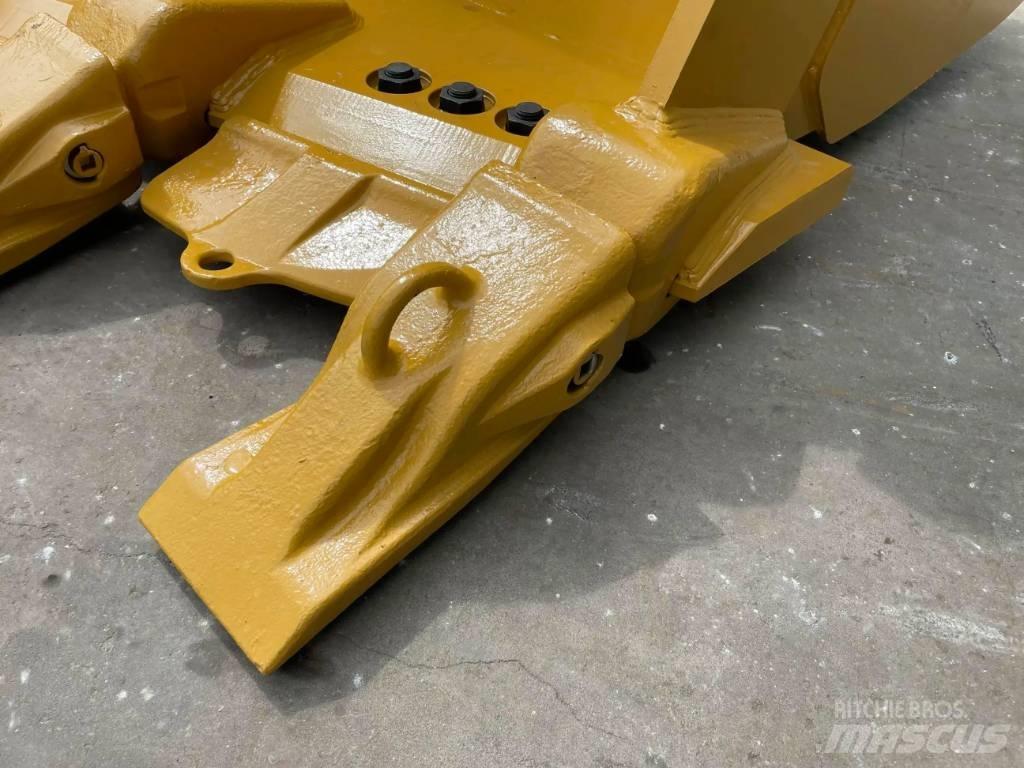 CAT 988K Buckets