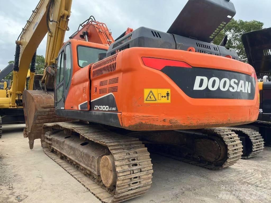 Doosan DX300LC-9C Crawler excavators