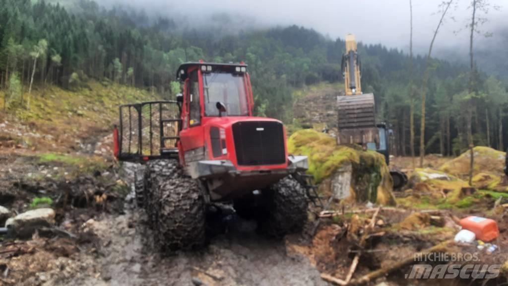 Komatsu 895 Forwarders