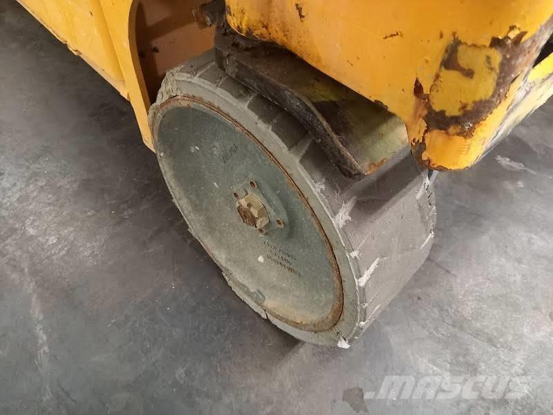 Haulotte Compact 12 Scissor lifts