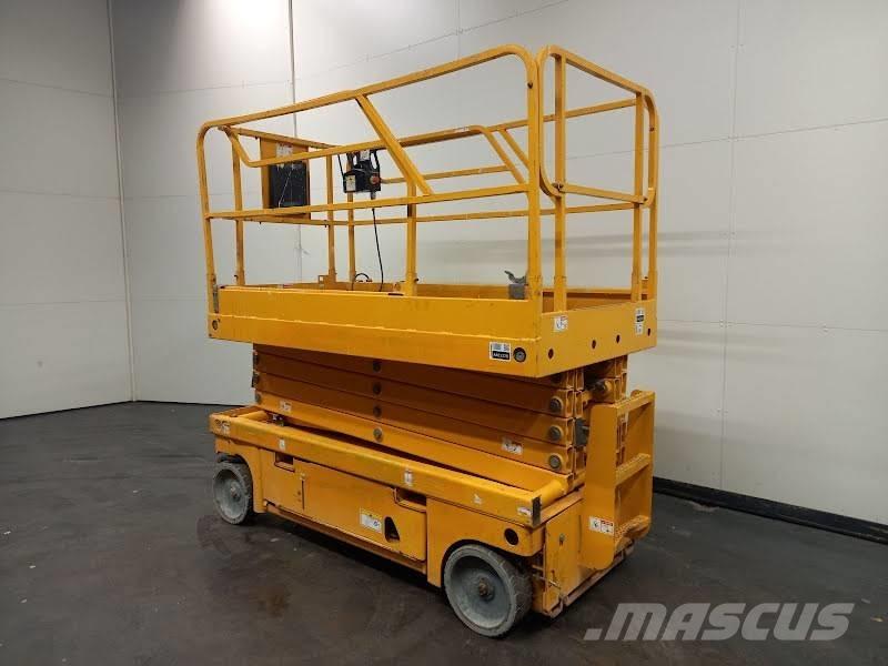 Haulotte Compact 12 Scissor lifts