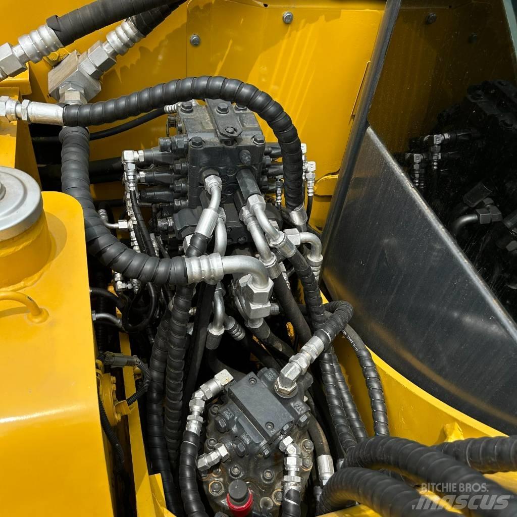 Komatsu 70-8 Crawler excavators