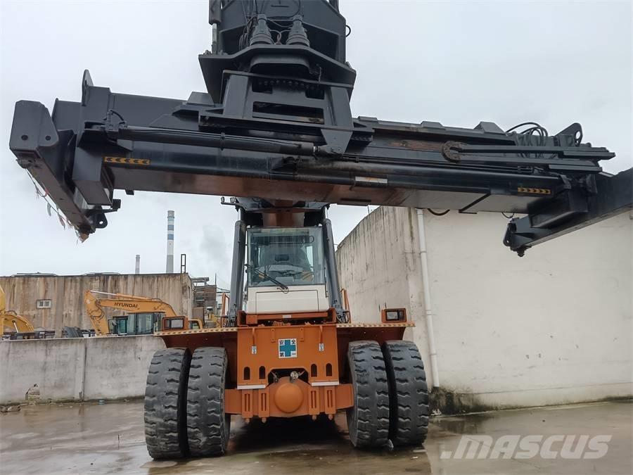 Ferrari 278 Reach stackers