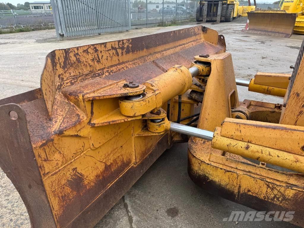 Komatsu D 58 E-1 Crawler dozers