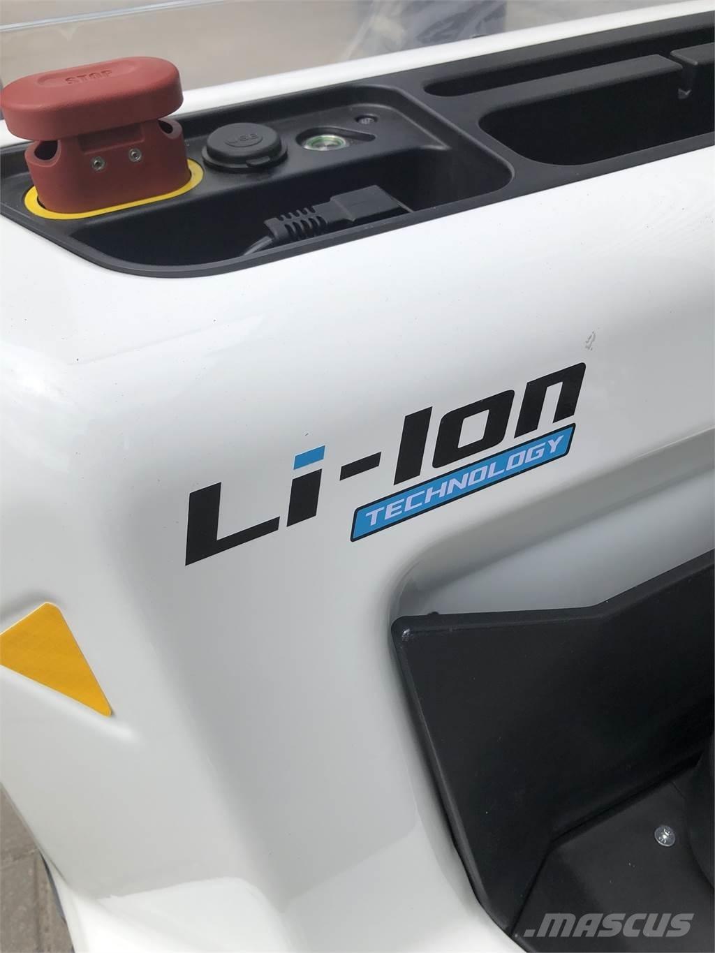 Bobcat LSM12N Pedestrian stacker