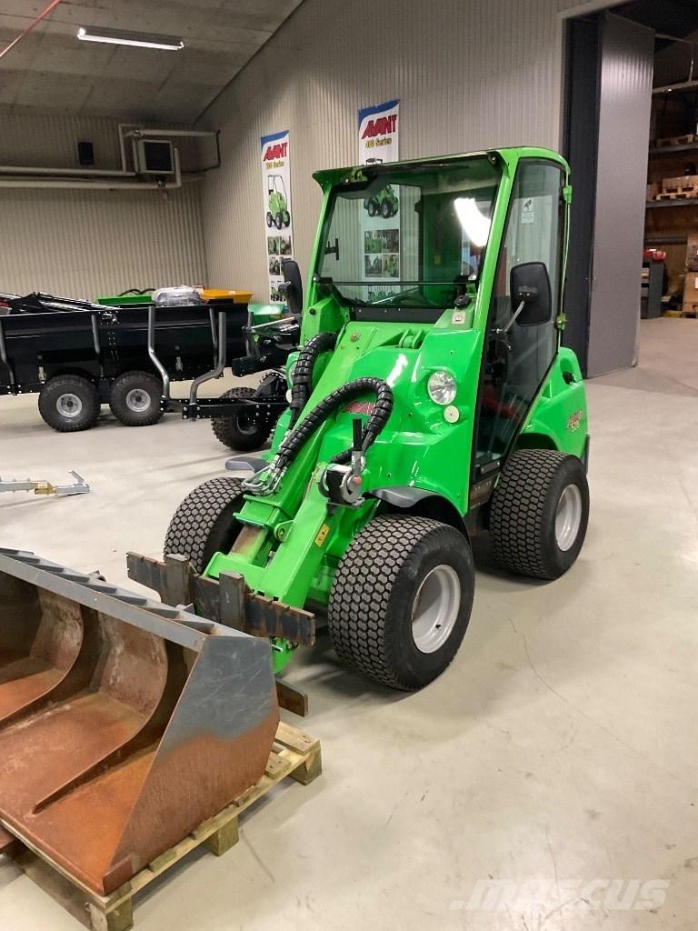 Avant 528 Multi-purpose loaders