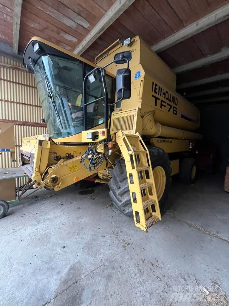 New Holland TF 76 Combine harvesters