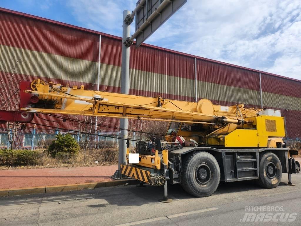 Kato SR 250 Rough terrain cranes