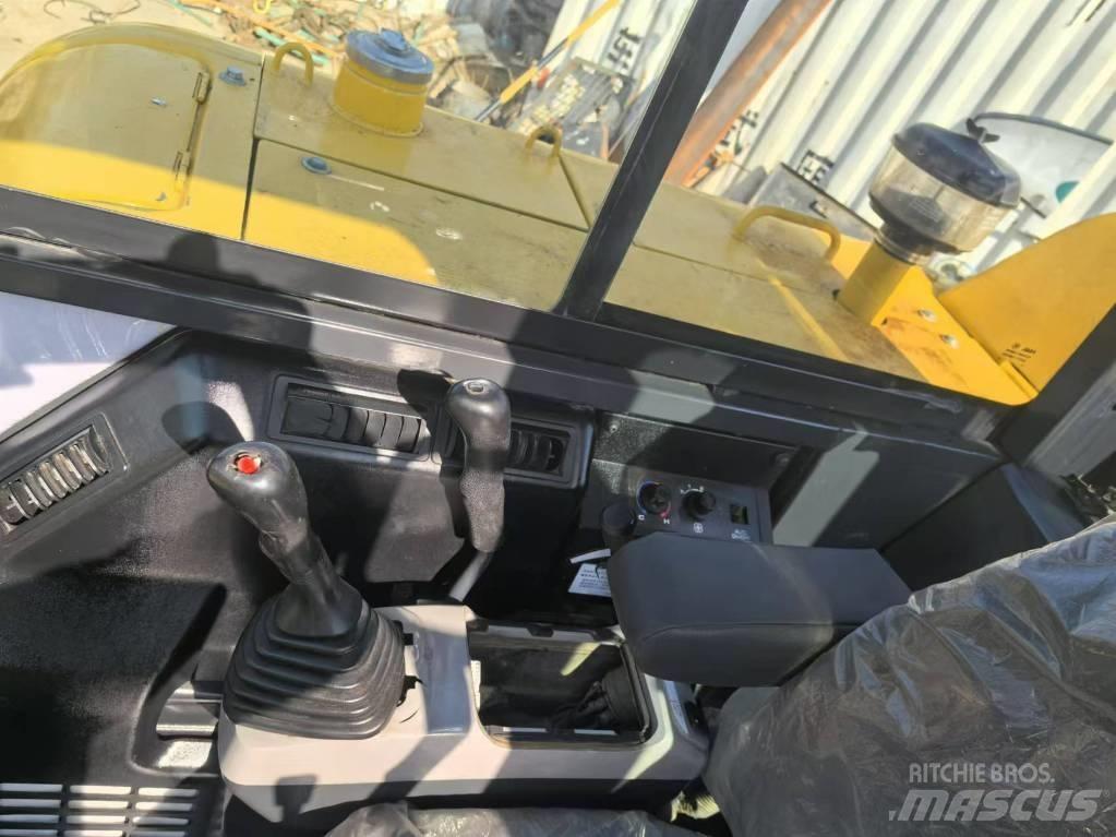 Komatsu PC 58 Crawler excavators
