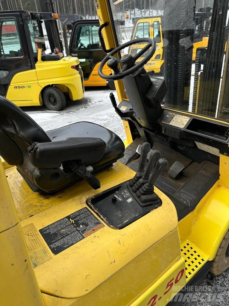 Hyster H2.50XM LPG trucks