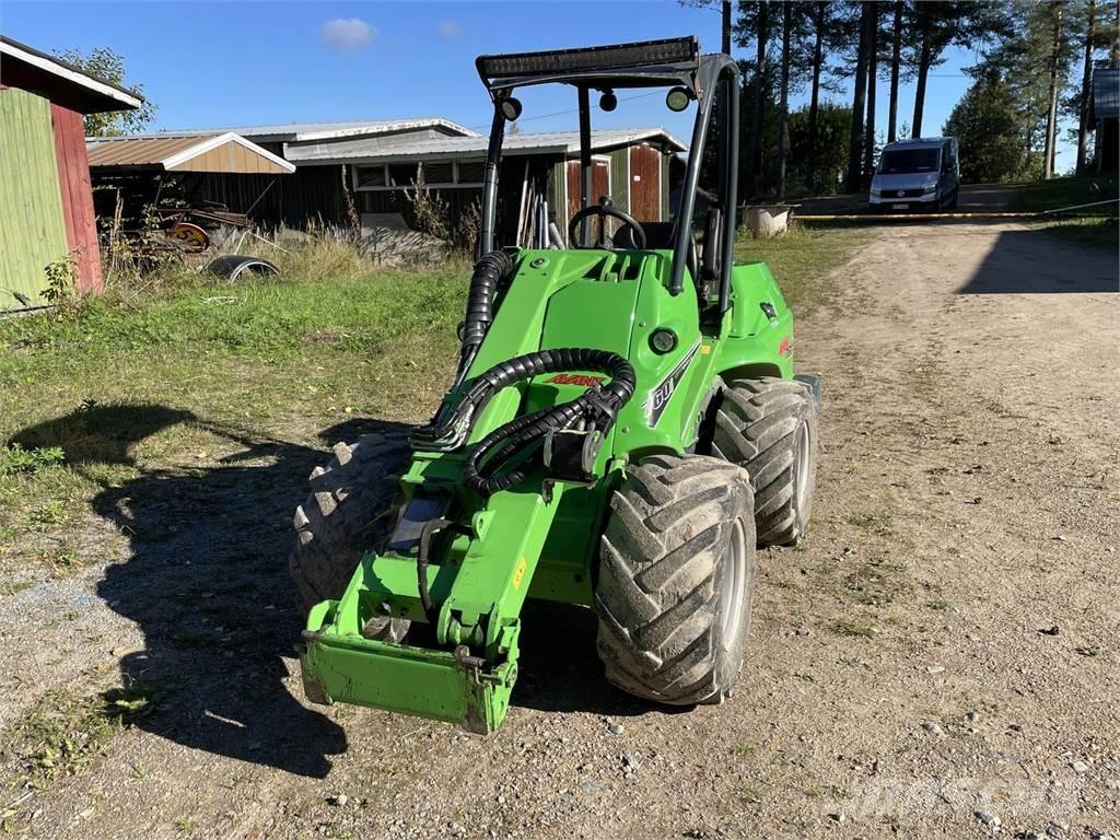 Avant 760i Mini loaders