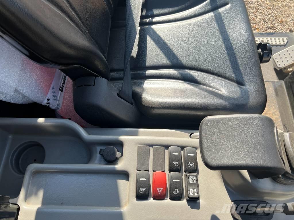 JCB 403 Plus Mini loaders