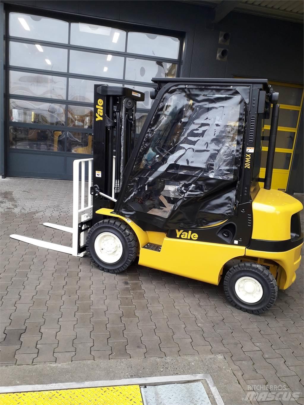 Yale GDP20MX Diesel trucks