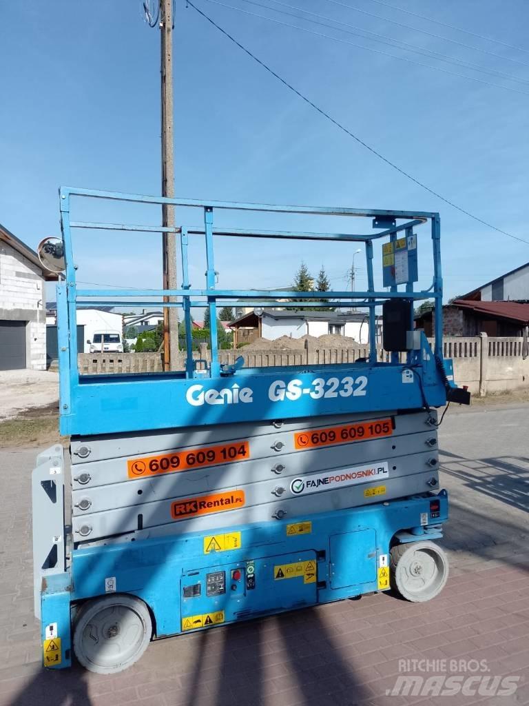 Genie GS-3232 Scissor lifts