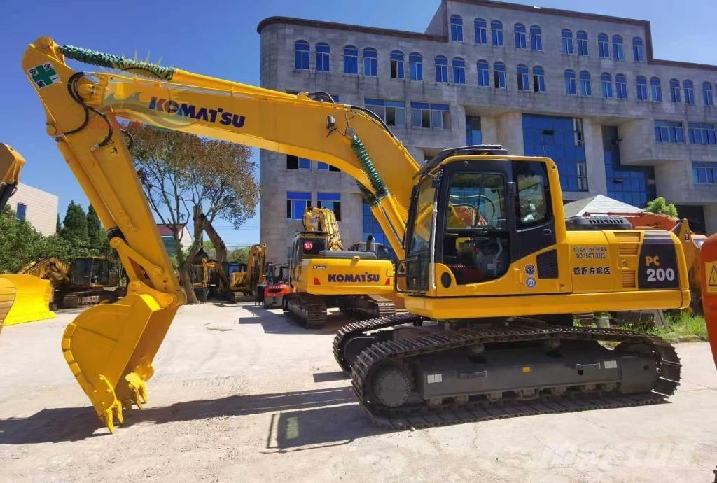 Komatsu PC 200-8 Crawler excavators