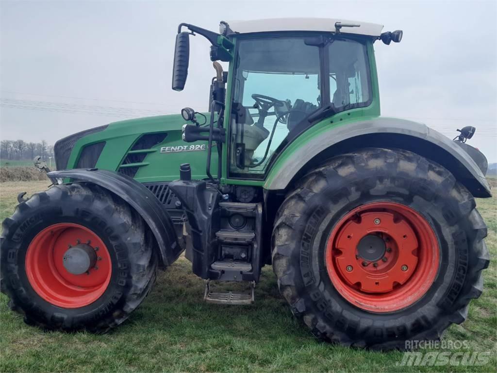 Fendt 826 Vario Tractors