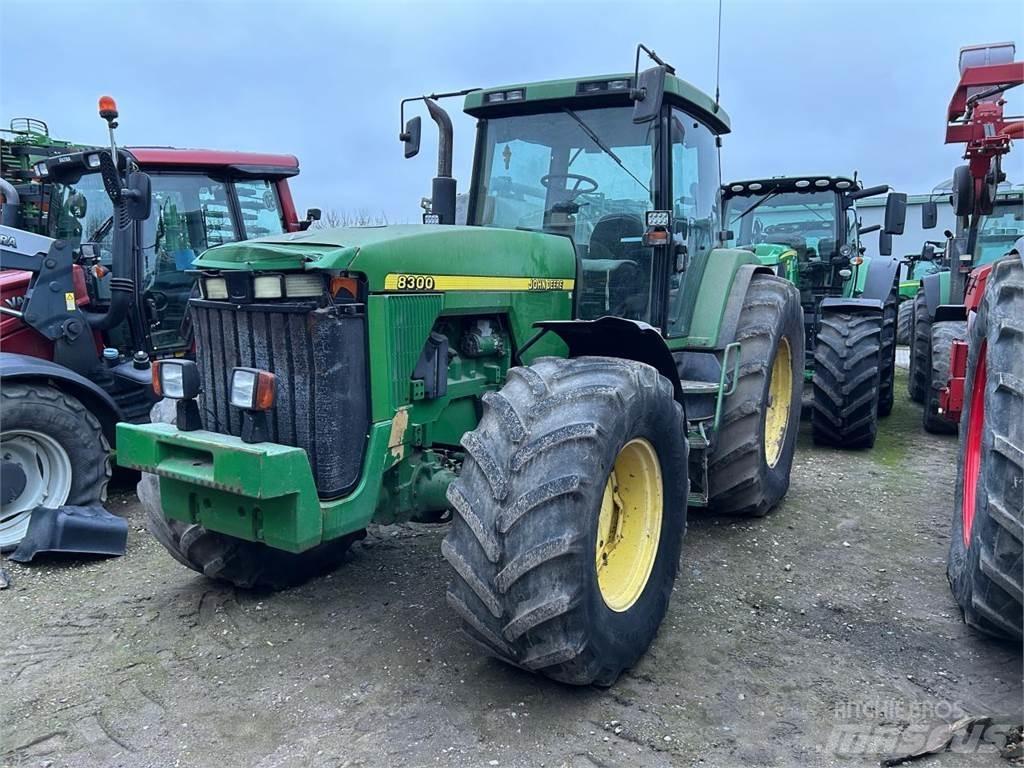 John Deere 8100 Tractors