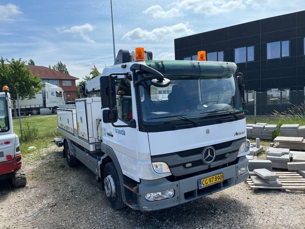 VERSALIFT VT-54-LF Truck mounted platforms