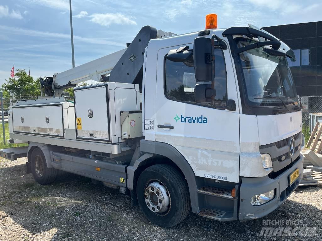 VERSALIFT VT-54-LF Truck mounted platforms