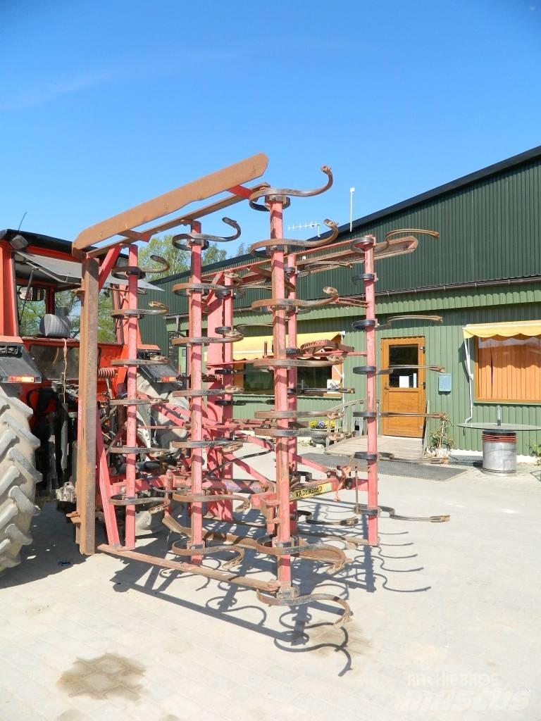 Väderstad 4100 Cultivators