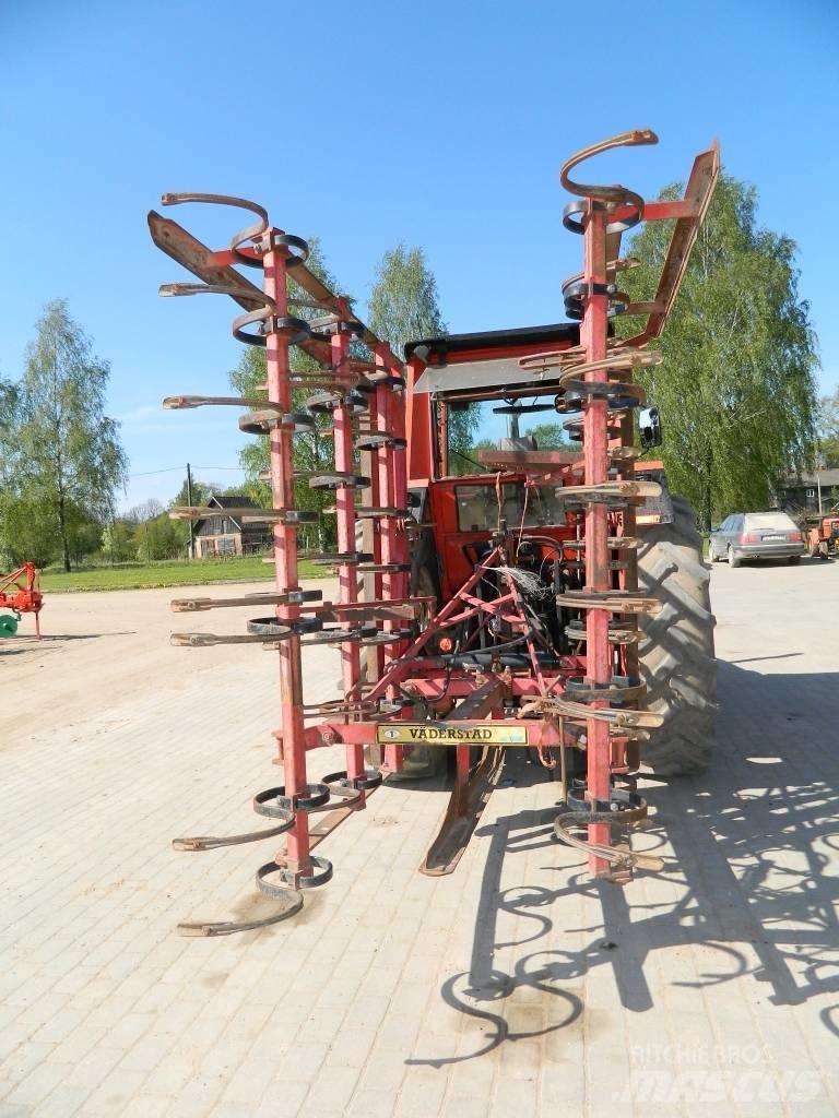 Väderstad 4100 Cultivators