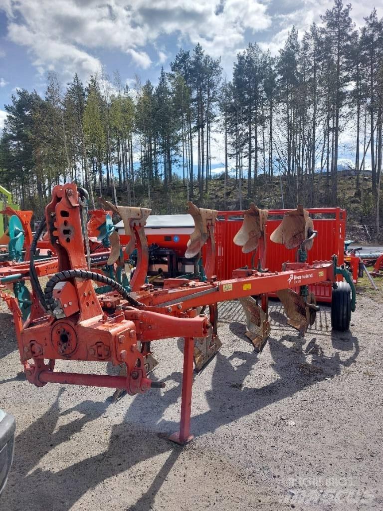Kverneland EM 85 4 Reversible ploughs