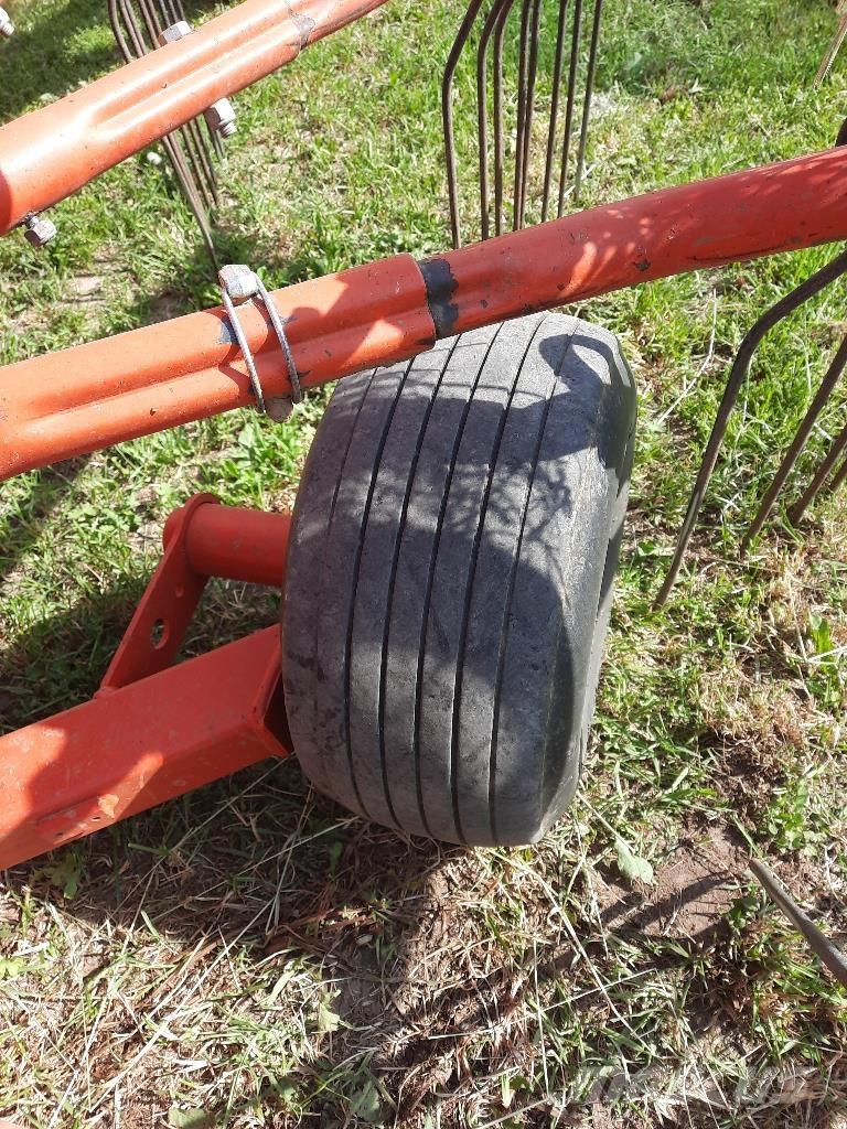 Kuhn GA6632 Windrowers