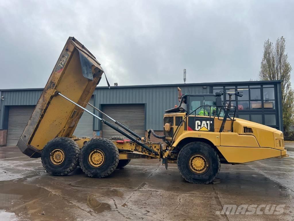 CAT 725 C Articulated Haulers