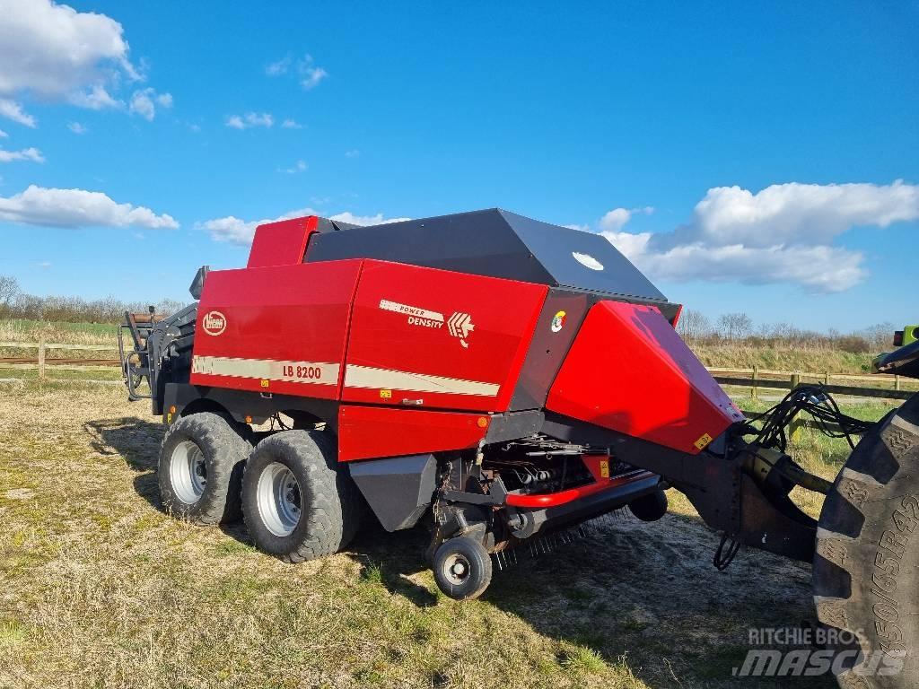 Vicon LB8200 Square balers