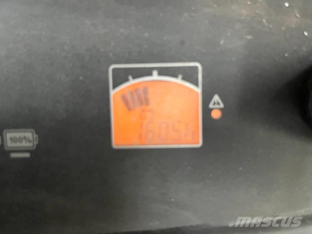 CAT NSP16N2 Hand pallet stackers